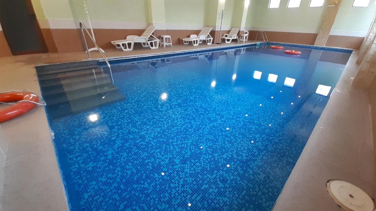 Aquilon Hotel & Thermal Pools Banja Exteriör bild